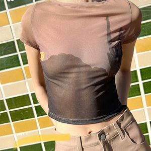 Lisa Says Gah Alex Mesh Tee in Desert Moonset